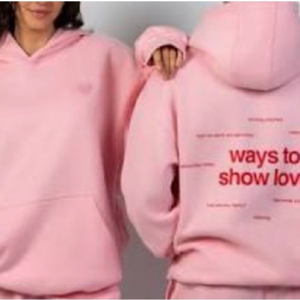 Comfrt pink heart Limited, edition size large Ways to Show Love" Hoodie 💕❤️ - Picture 4 of 5